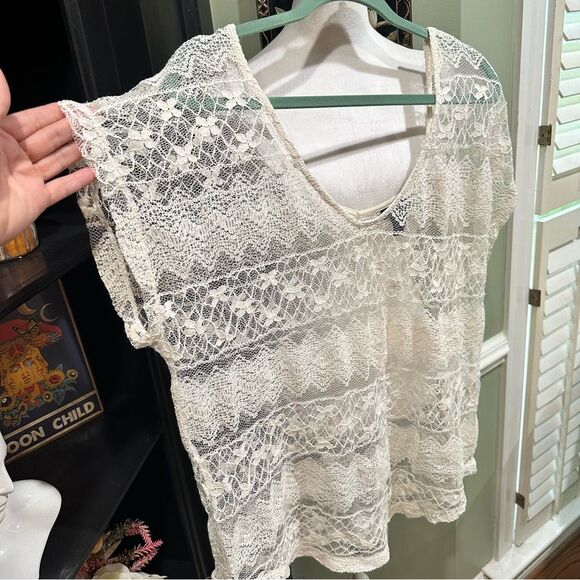 Torrid White Lace Top Size 1XL - Picture 5 of 8